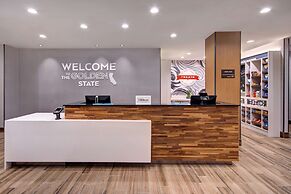 Hampton Inn & Suites Ontario Rancho Cucamonga