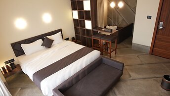 DE GLANCE HOTEL