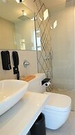 DE GLANCE HOTEL