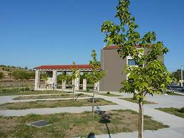 Comfort Suites and Rooms