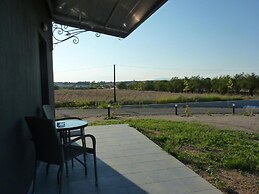 Comfort Suites and Rooms