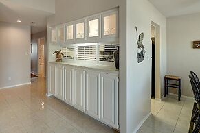 Dock Holiday 2 Bedroom Condo by Redawning