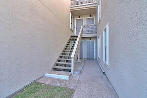 Dock Holiday 2 Bedroom Condo by Redawning