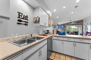 Fairway Heights 2 Bedroom Condo by RedAwning