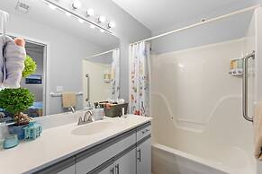 Fairway Heights 2 Bedroom Condo by RedAwning