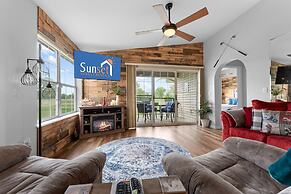 Fairway Heights 2 Bedroom Condo by RedAwning