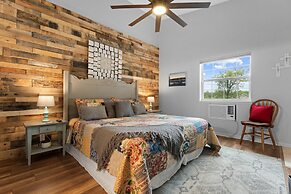 Fairway Heights 2 Bedroom Condo by RedAwning