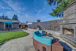 Renton Oasis: Relaxing 3br Home W/ Great Outdoor! 3 Bedroom Home by Re