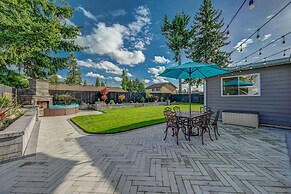 Renton Oasis: Relaxing 3br Home W/ Great Outdoor! 3 Bedroom Home by Re