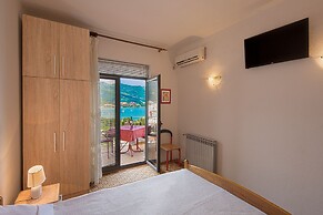 Madra rooms & apartments