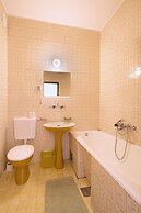 Madra rooms & apartments