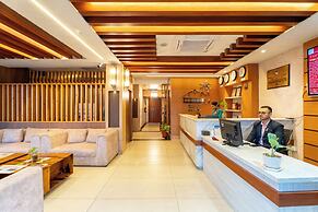 Chitwan Midtown Hotel