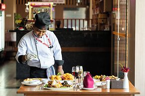 Chitwan Midtown Hotel