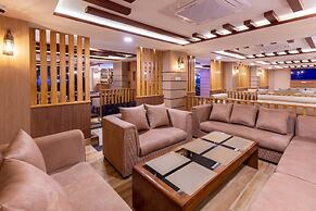 Chitwan Midtown Hotel