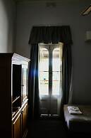 Vandenberg Hotel Forbes