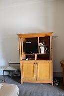 Vandenberg Hotel Forbes