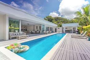 Mama Taras Luxury Villa