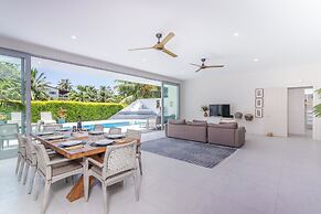 Mama Taras Luxury Villa