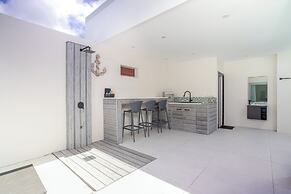 Mama Taras Luxury Villa