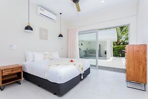 Mama Taras Luxury Villa