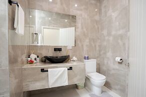 Mama Taras Luxury Villa