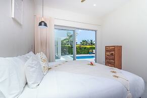 Mama Taras Luxury Villa