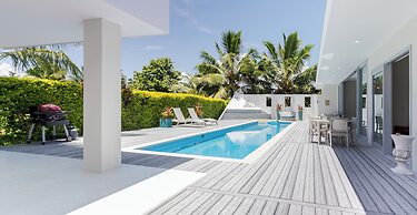 Mama Taras Luxury Villa