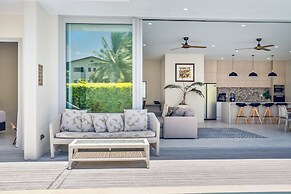 Mama Taras Luxury Villa