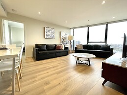 Readyset Apartments Stadium South