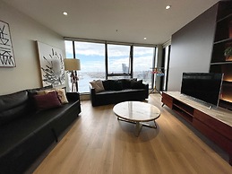 Readyset Apartments Stadium South