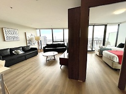 Readyset Apartments Stadium South