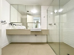 Readyset Apartments Stadium South