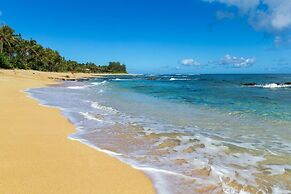 Camp Alealea 6 Bedroom Home by RedAwning