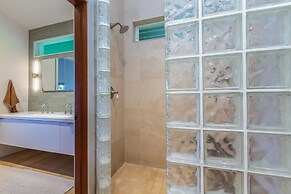 Camp Alealea 6 Bedroom Home by RedAwning