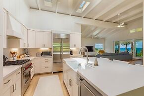 Camp Alealea 6 Bedroom Home by RedAwning