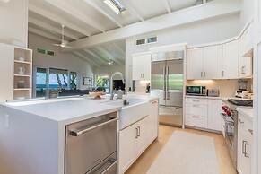 Camp Alealea 6 Bedroom Home by RedAwning