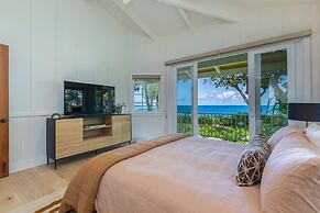 Camp Alealea 6 Bedroom Home by RedAwning