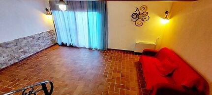 Villa a Stones Throw From the sea