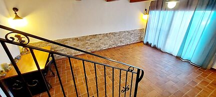 Villa a Stones Throw From the sea