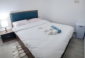 One bed Room Apartment Paradise Beach Front in Nice Residence