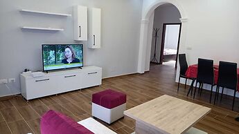 Luxury Apartment for Rent With Sea View