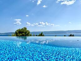 Villa Forte-the Exclusive Private Villa With Amazing sea View Located 