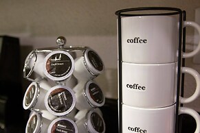 Entire Cozy Nest Minutes From Dulles Airport