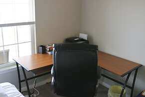 Entire Cozy Nest Minutes From Dulles Airport