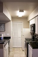 Entire Cozy Nest Minutes From Dulles Airport