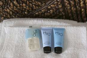 Entire Cozy Nest Minutes From Dulles Airport