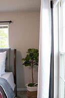 Entire Cozy Nest Minutes From Dulles Airport