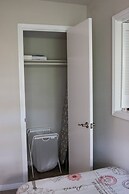 Entire Cozy Nest Minutes From Dulles Airport