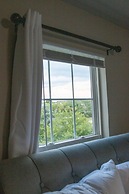 Entire Cozy Nest Minutes From Dulles Airport