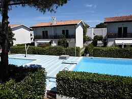 Beautiful Villa for 7 People With Swimming Pool and Private Garden by 